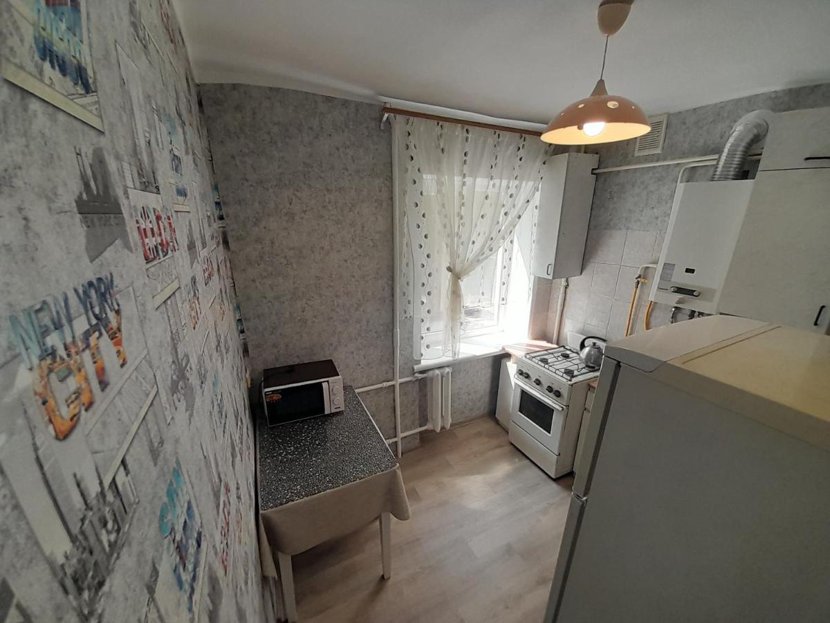 Квартира Біля Парку На Княгині Ольги 13 Appartement Rivne Buitenkant foto