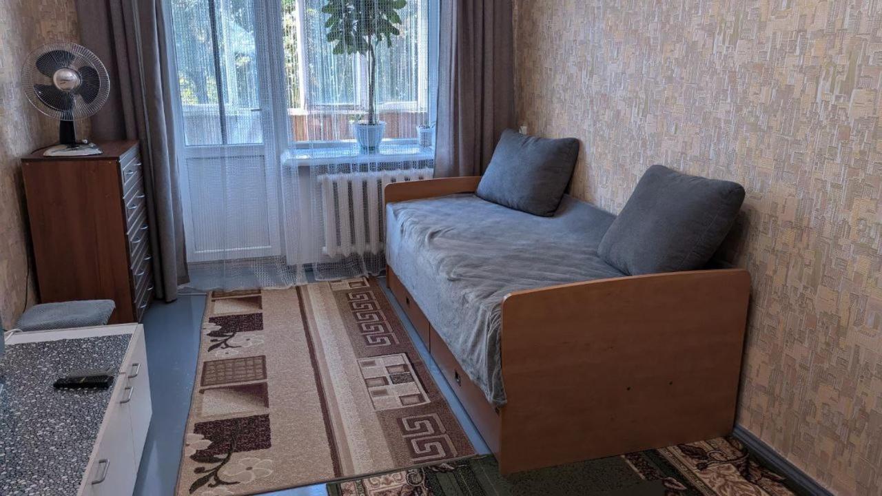 Квартира Біля Парку На Княгині Ольги 13 Appartement Rivne Buitenkant foto